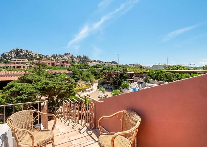 Sul Mare A Santa Teresa Санта-Тереза-Галлура